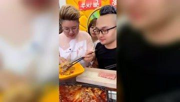 娱乐吃瓜酱新年,盘点娱乐圈年度大事件与幕后故事